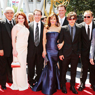 Jennifer Stone, Maria Canals Barrera, Jake T. Austin, David Henrie in 2010 Creative Arts Emmy Awards - Arrivals