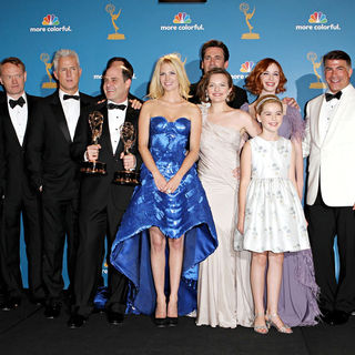 Robert Morse, John Slattery, Matthew Weiner, January Jones, Elisabeth Moss, Jon Hamm, Kiernan Shipka, Christina Hendricks in The 62nd Annual Primetime Emmy Awards - Press Room