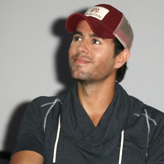 Enrique Iglesias in Wisin and Yandel, Jennifer Lopez and Enrique Iglesisas Announce Their Summer Tour