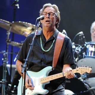 Eric Clapton in Eric Clapton Performs