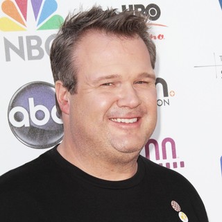 Eric Stonestreet in Stand Up To Cancer 2012 - Arrivals