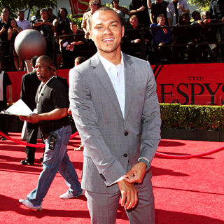Jesse Williams in 2010 ESPY Awards - Arrivals