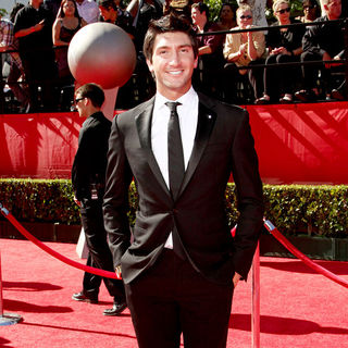 Evan Lysacek in 2010 ESPY Awards - Arrivals