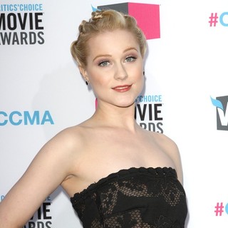 Evan Rachel Wood in 17th Annual Critic's Choice Movie Awards - Arrivals