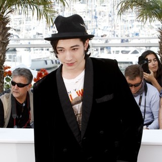 Ezra Miller in 2011 Cannes International Film Festival - Day 2 - We Need to Talk About Kevin - Photocall - ezra-miller-2011-cannes-international-film-festival-02