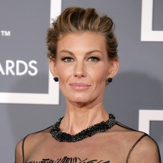 Faith Hill in 55th Annual GRAMMY Awards - Arrivals