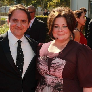 Ben Falcone, Melissa McCarthy in 2012 Creative Arts Emmy Awards - Arrivals