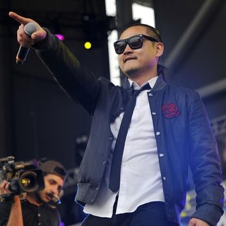 Far East Movement in B96 Pepsi SummerBash 2011