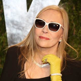Faye Dunaway in 2013 Vanity Fair Oscar Party - Arrivals