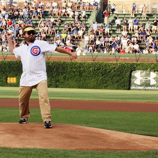 Zach Galifianakis and Will Ferrell Promote Movie The Campaign by Throwing Out A Dueling First Pitch - ferrell-galifianakis-promote-the-campaign-pitch-08