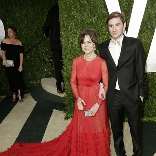 2013 Vanity Fair Oscar Party - Arrivals