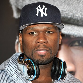 50 Cent in 50 Cent Signs Copies of his SMS Audio Designed Headphones