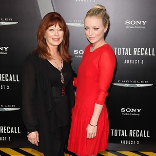 Frances Fisher, Francesca Eastwood in Los Angeles Premiere of Total Recall