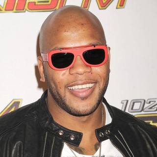 102.7 KIIS FM's Jingle Ball 2011 - Arrivals