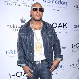 Flo Rida Hosts A Party During Memorial Day Weekend