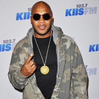 Flo Rida in KIIS FM's 2012 Jingle Ball - Night 2 - Arrivals