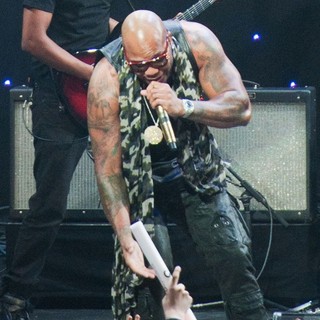 Flo Rida in KIIS FM's Jingle Ball 2012 - Night 2 - Show