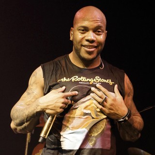 Flo Rida in Flo Rida Performs Live at The Bay Street Grand Prix Celebrity Race Gala
