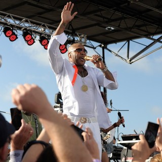 Flo Rida in Flo Rida Performs Live on NBC's Today