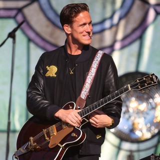 Robert Ackroyd, Florence and the Machine in BBC Radio 1's Hackney Weekend - Day 2