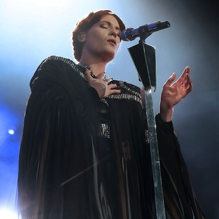 Florence Welch, Florence and the Machine in Florence and the Machine Performing at Manchester Evening News Arena