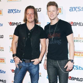 ACM and BMLG Red Carpet for Out Number Hunger Live