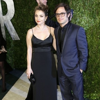 Gael Garcia Bernal in 2013 Vanity Fair Oscar Party - Arrivals - fonzi-bernal-2013-vanity-fair-oscar-party-03