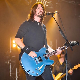 Dave Grohl, Foo Fighters in Foo Fighters Perform During BBC Radio 1's Big Weekend 2011 - Performance