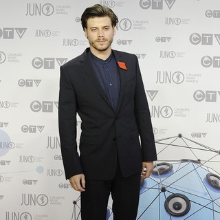 Francois Arnaud in 2012 JUNO Awards - Arrivals - francois-arnaud-2012-juno-awards-02
