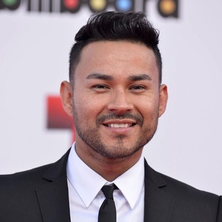 Frankie J in 2013 Billboard Latin Music Awards - Arrivals