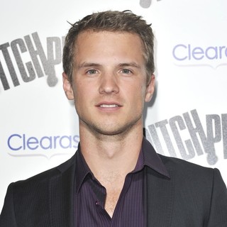 Freddie Stroma in Los Angeles Premiere of Pitch Perfect