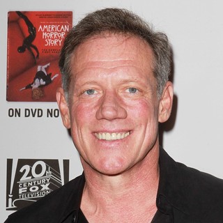 Fredric Lehne in Premiere Screening of FX's American Horror Story: Asylum
