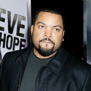 Ice Cube in Los Angeles Premiere of 'The Book Of Eli' - Arrivals - full_book_of_eli_34_wenn2708739
