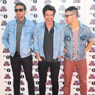 BBC Radio 1's Teen Awards 2012 - Arrivals