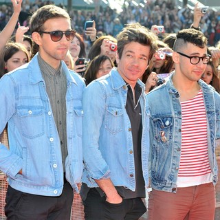 BBC Radio 1's Teen Awards 2012 - Arrivals