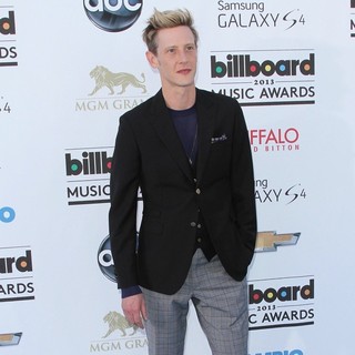 Gabriel Mann in 2013 Billboard Music Awards - Arrivals