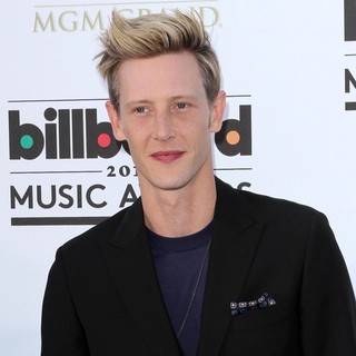 Gabriel Mann in 2013 Billboard Music Awards - Arrivals