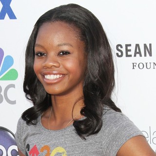 Gabrielle Douglas in Stand Up To Cancer 2012 - Arrivals
