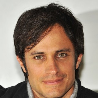 Gael Garcia Bernal Launches Amnesty International's Call to End Impunity for Past Human Rights Abuse - gael-garcia-bernal-launches-amnesty-international-s-call-01