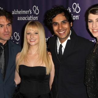 Johnny Galecki, Melissa Rauch, Kunal Nayyar, Mayim Bialik in The 20th Annual A Night at Sardi's Fundraiser and Awards Dinner - Arrivals