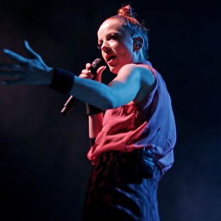 Shirley Manson, Garbage in Garbage Performing Live