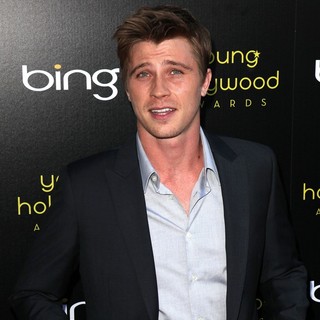 Garrett Hedlund in The 13th Annual Young Hollywood Awards Presented by Bing - Arrivals