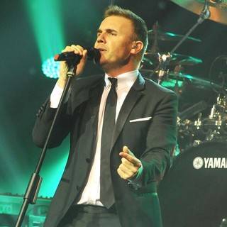 Gary Barlow in Gary Barlow Performing Live on Stage
