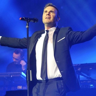 Gary Barlow in Gary Barlow Performing Live on Stage