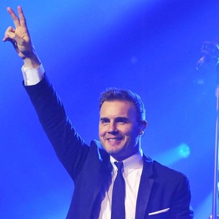 Gary Barlow in Gary Barlow Performing Live on Stage