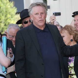 Gary Busey in Buddy Holly Star Unveiling on The Hollywood Walk of Fame - gary-busey-buddy-holly-walk-of-fame-05