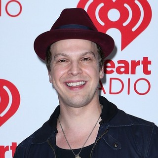 Gavin DeGraw in 2012 iHeartRadio Music Festival - Day 2 - Arrivals