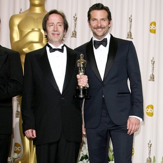 Eugene Gearty, Bradley Cooper in 84th Annual Academy Awards - Press Room
