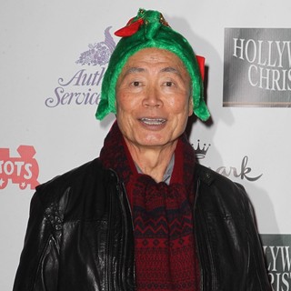 2012 Hollywood Christmas Parade Benefiting Marine Toys for Tots - Arrivals