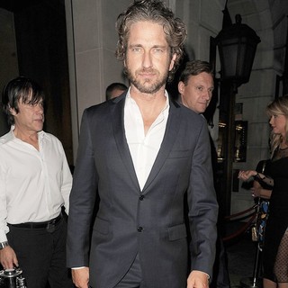 Gerard Butler Out and About in Mayfair - gerard-butler-out-and-about-in-mayfair-01